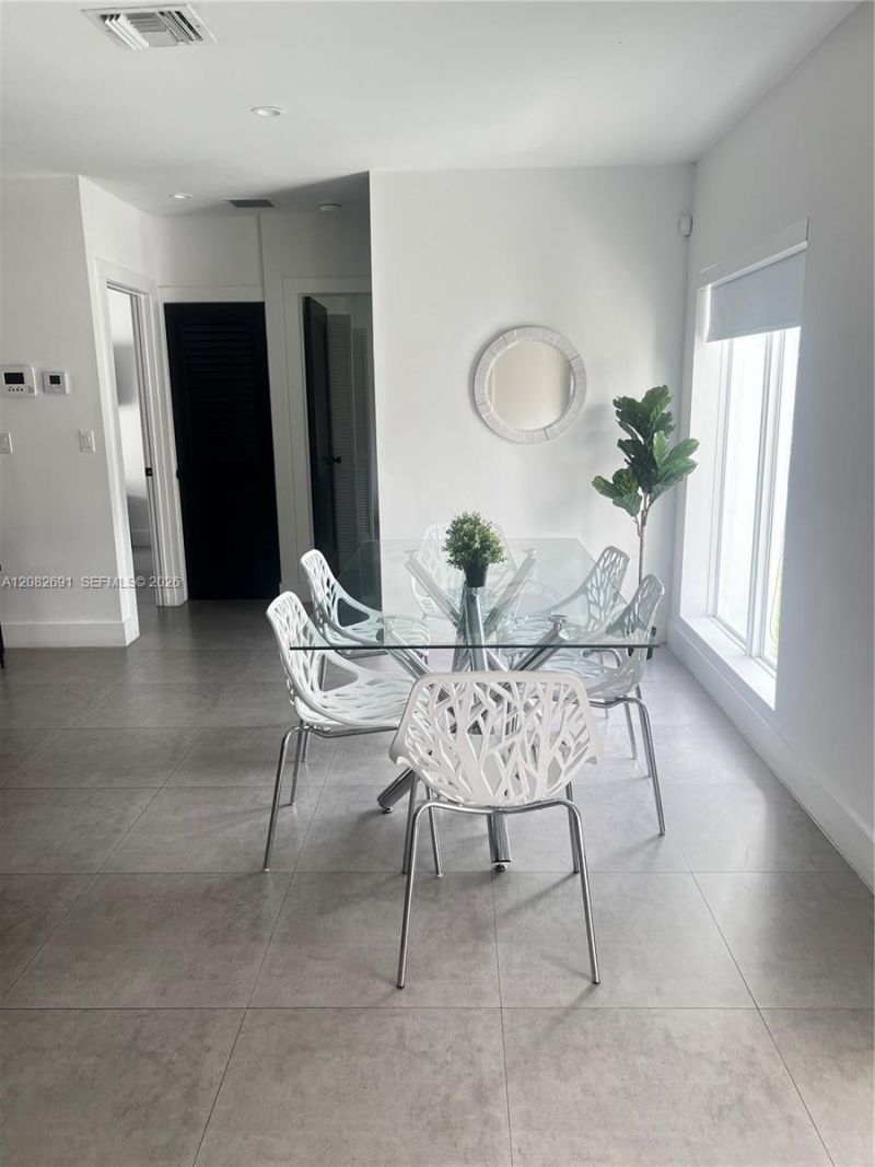 15 NW 52nd St , Miami, FL 33127 Photo
