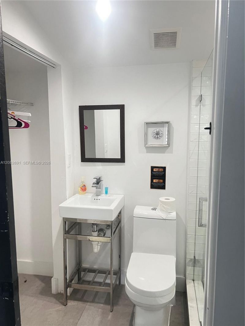 15 NW 52nd St , Miami, FL 33127 Photo