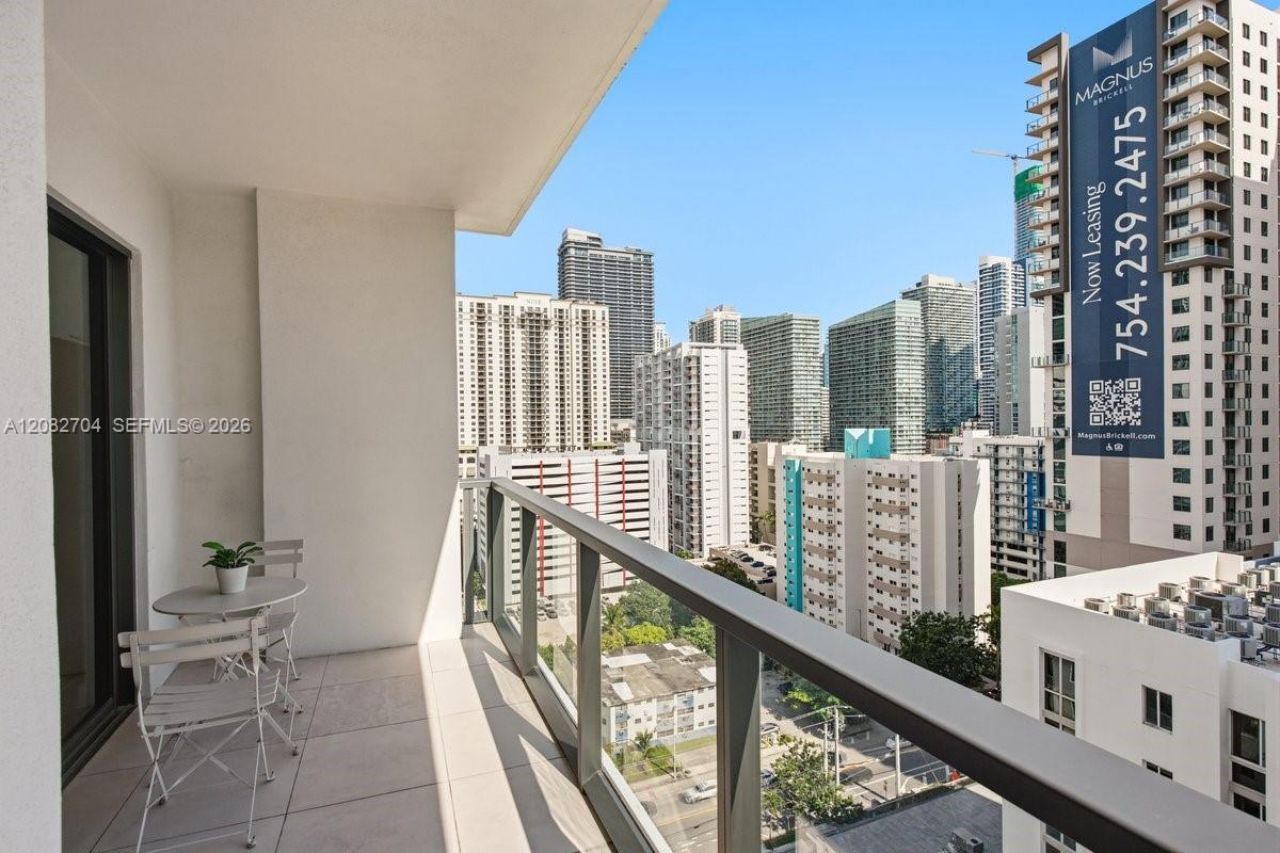 239 SW 9th St, Unit 1501, Miami, FL 33130 Photo