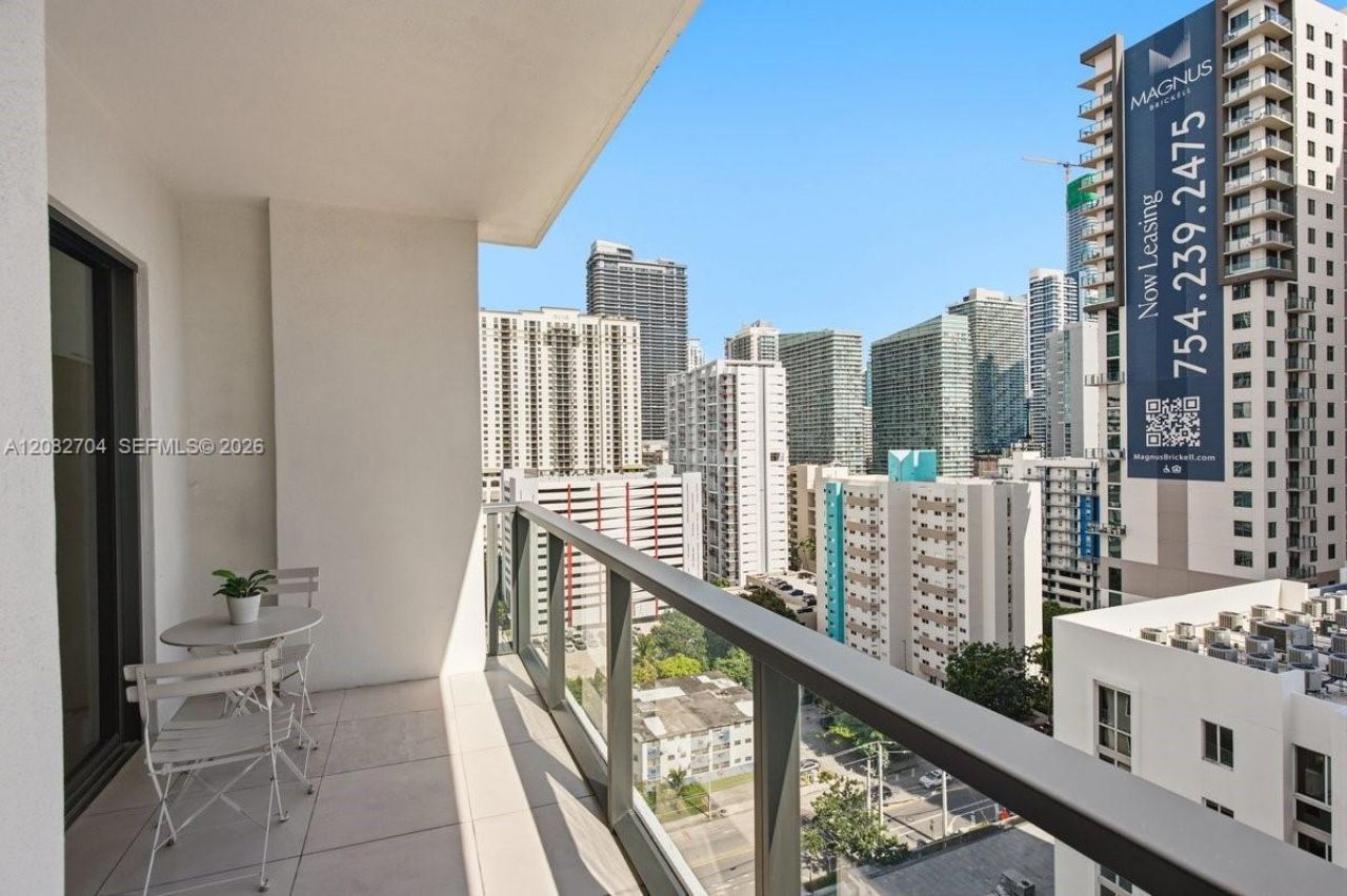 239 SW 9th St, Unit 1501, Miami, FL 33130 Photo