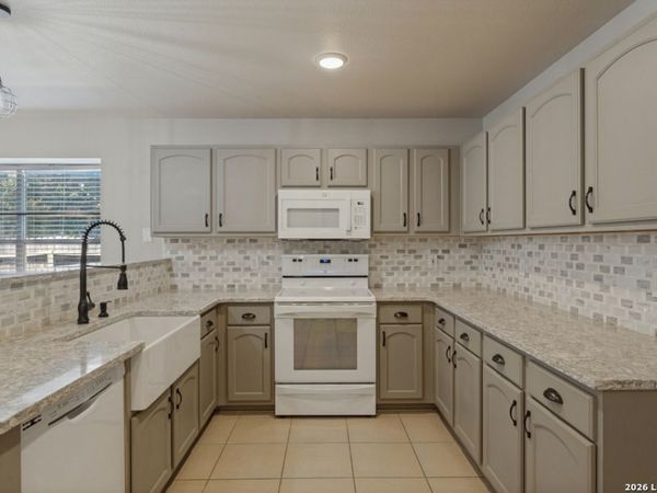 11310 Mentmore, Helotes, TX 78023