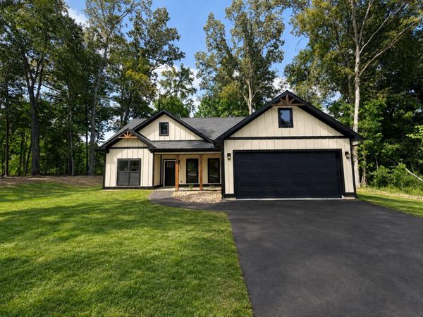 55 Tommy Lane, Rossville, GA 30741