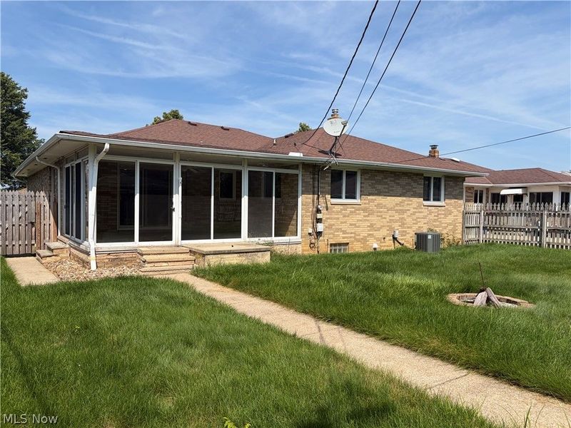 9711 Idlewood Drive, Brooklyn, OH 44144 Photo 47