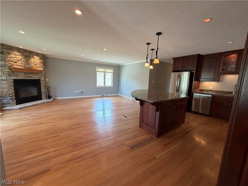 9711 Idlewood Drive, Brooklyn, OH 44144 Photo 5