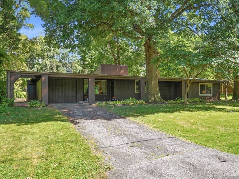 9084 Arrowhead Court, Springfield Township, OH 45231 Photo 1