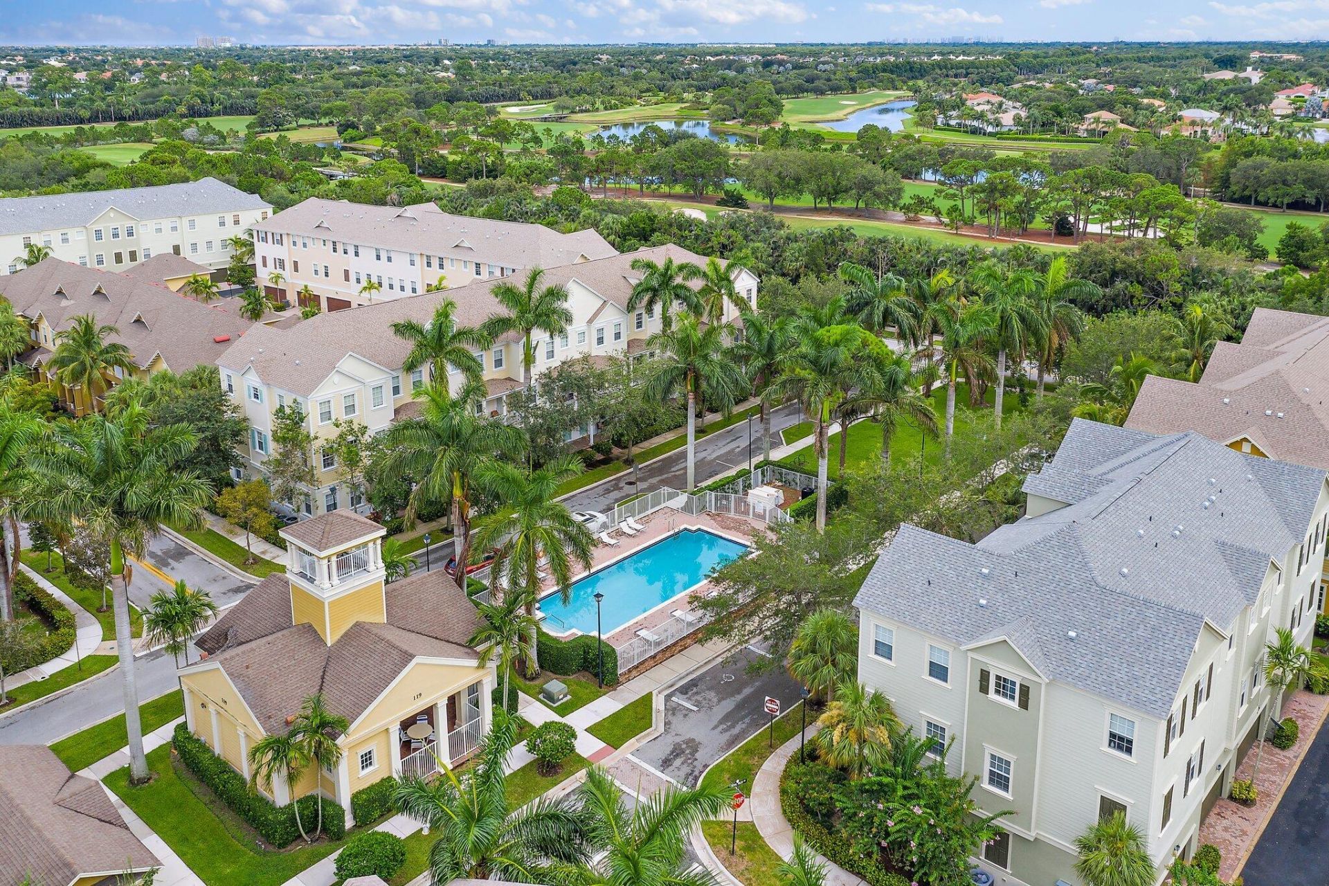 356 W Thatch Palm Circle, Unit 105, Jupiter, FL 33458 Photo