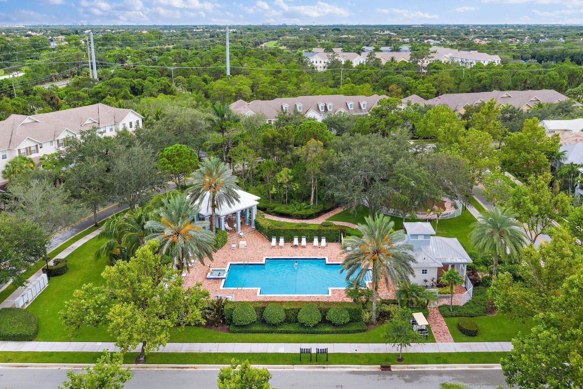 356 W Thatch Palm Circle, Unit 105, Jupiter, FL 33458 Photo