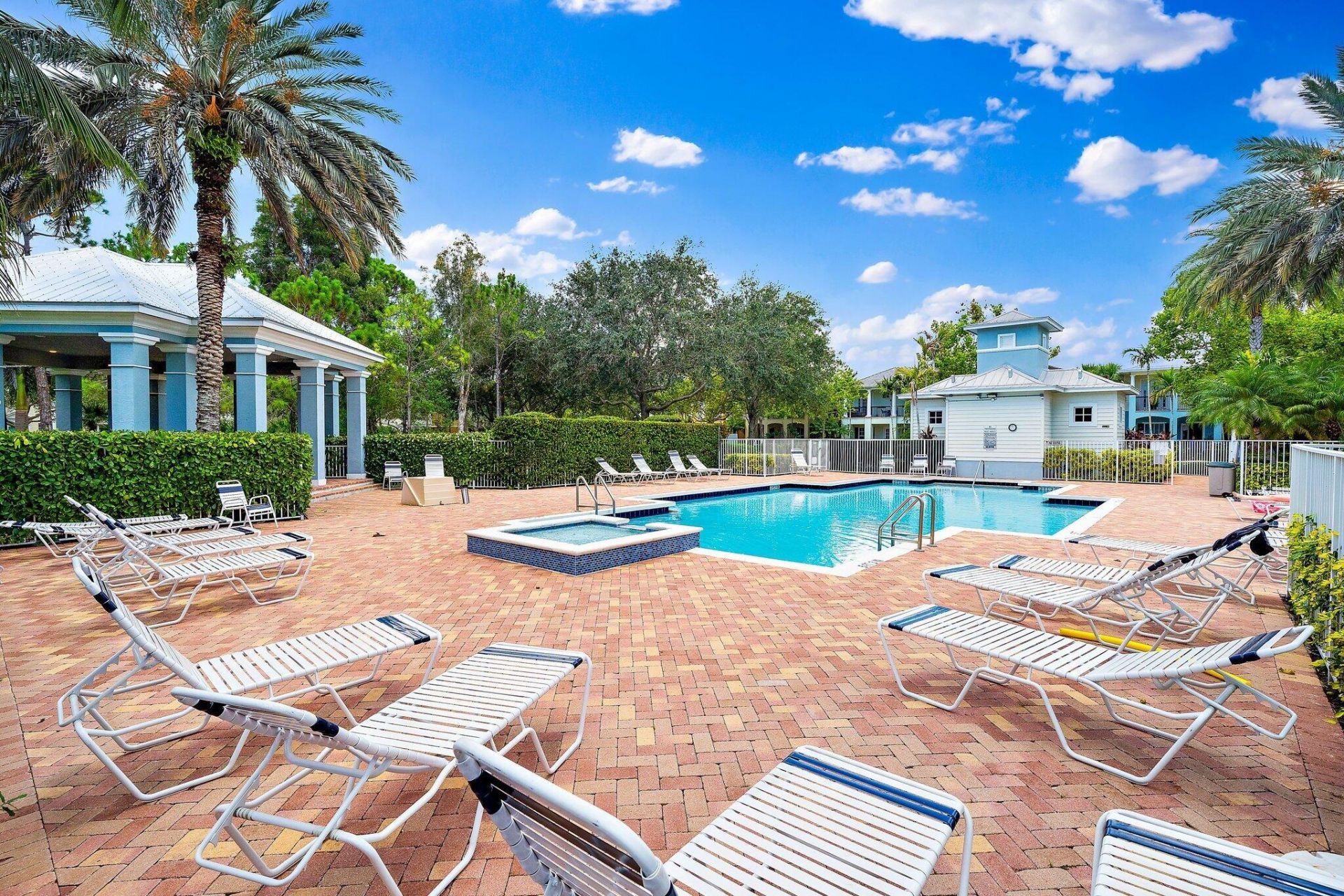 356 W Thatch Palm Circle, Unit 105, Jupiter, FL 33458 Photo