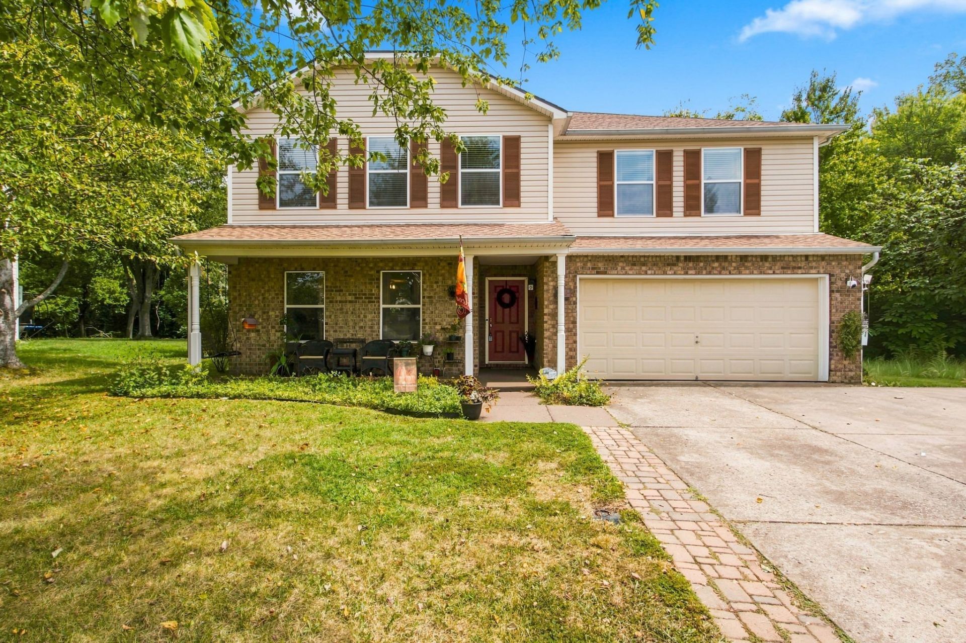 2769 Sutherland Dr Thompsons Station, TN 37179