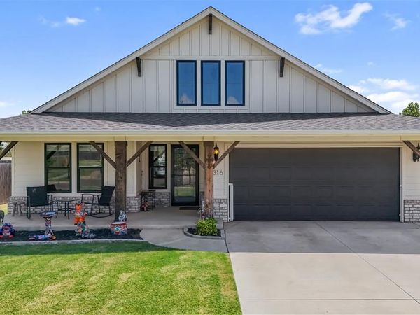 3316 Pagoda Pead Drive, Yukon, OK 73099