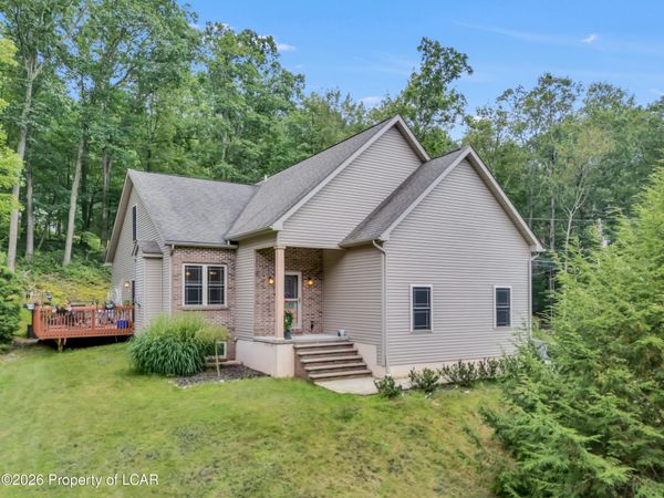 104 Buck Ridge Drive, Drums, PA 18222
