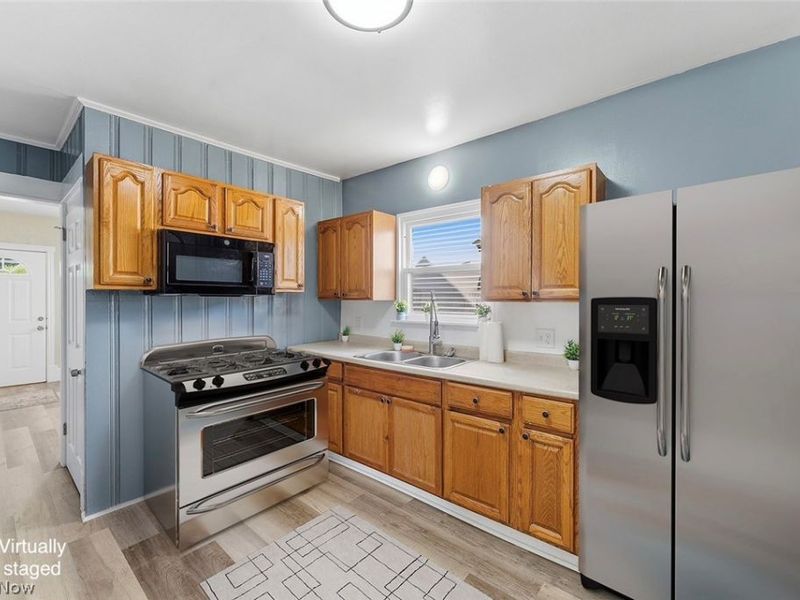 2217 Broadway, Lorain, OH 44052 Photo 10