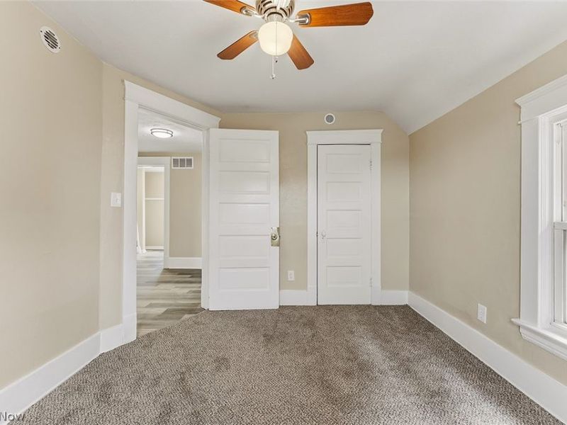 2217 Broadway, Lorain, OH 44052 Photo 19