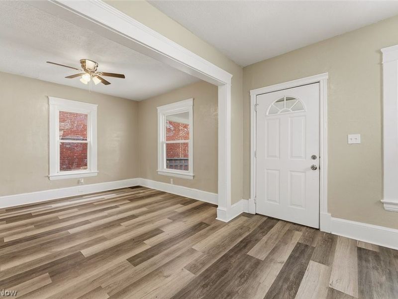 2217 Broadway, Lorain, OH 44052 Photo 9