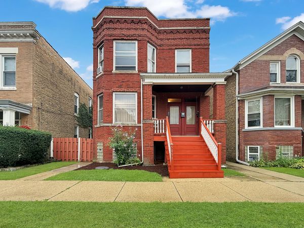5051 W Berenice Avenue , Chicago, IL 60641
