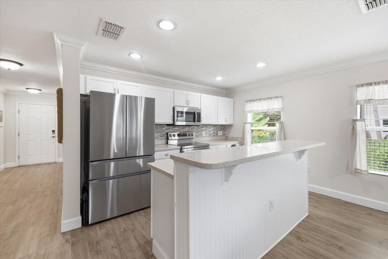 305 65th Avenue E, Bradenton, FL 34203 Photo