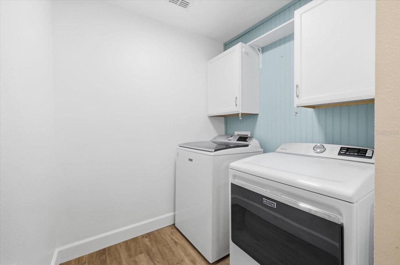 305 65th Avenue E, Bradenton, FL 34203 Photo