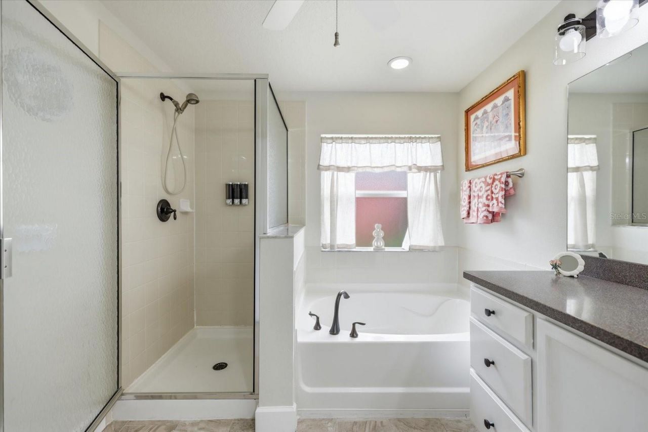 305 65th Avenue E, Bradenton, FL 34203 Photo