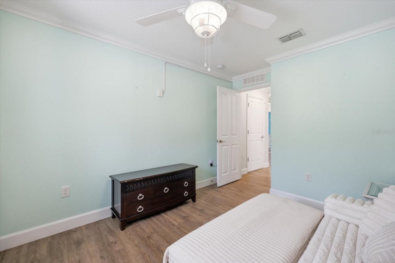 305 65th Avenue E, Bradenton, FL 34203 Photo