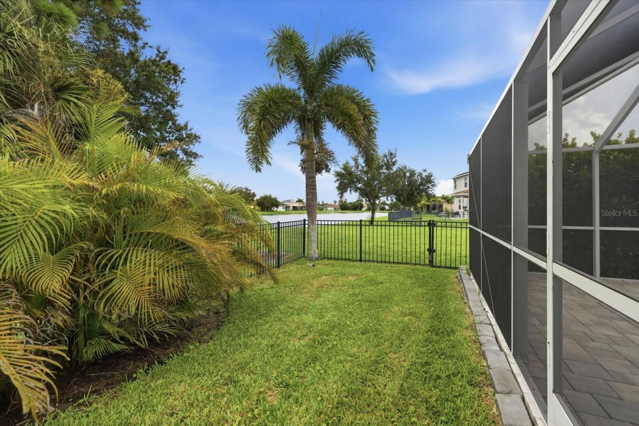 305 65th Avenue E, Bradenton, FL 34203 Photo
