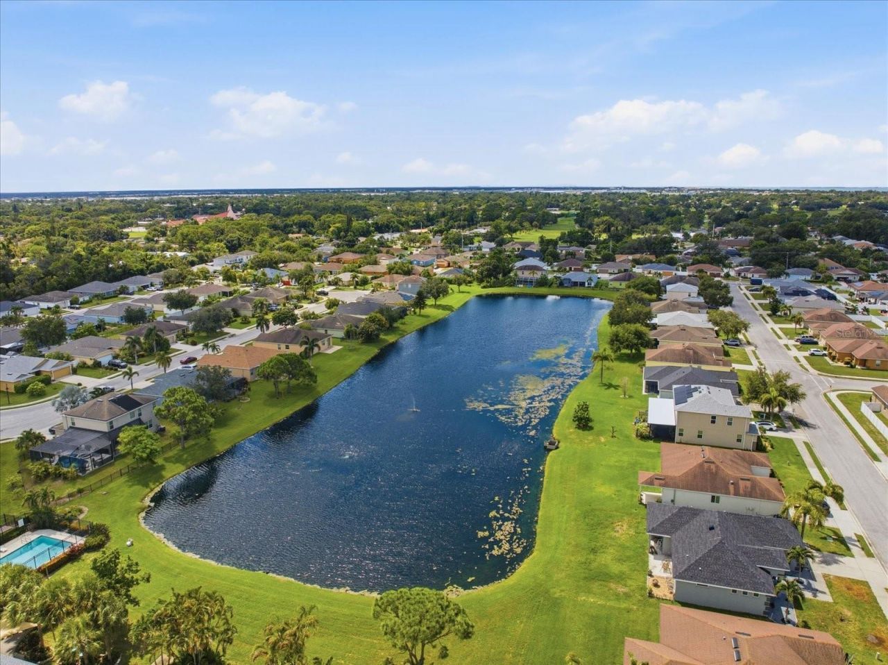 305 65th Avenue E, Bradenton, FL 34203 Photo