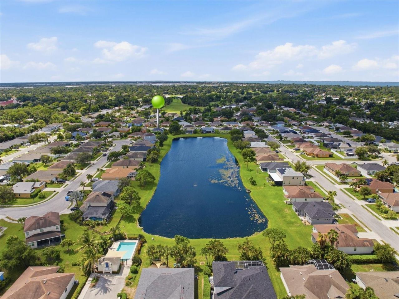 305 65th Avenue E, Bradenton, FL 34203 Photo