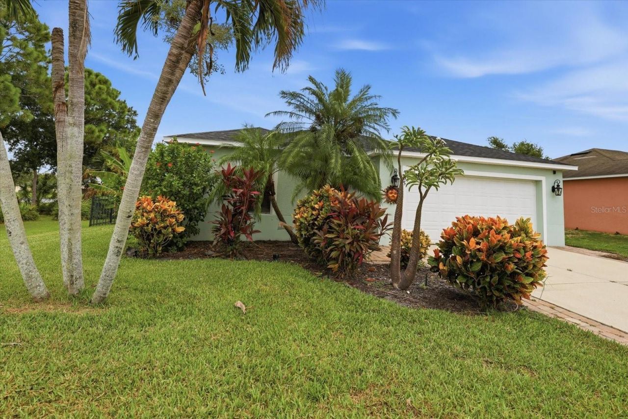 305 65th Avenue E, Bradenton, FL 34203 Photo