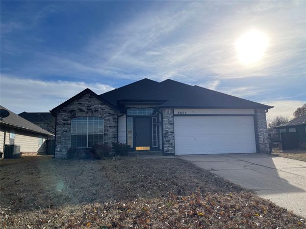8806 E 93rd Street, Tulsa, OK 74133