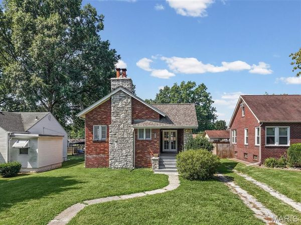 318 State Street, Belleville, IL 62220