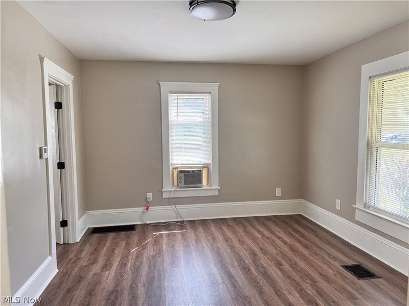 301 Bell Street, Barberton, OH 44203 Photo 8