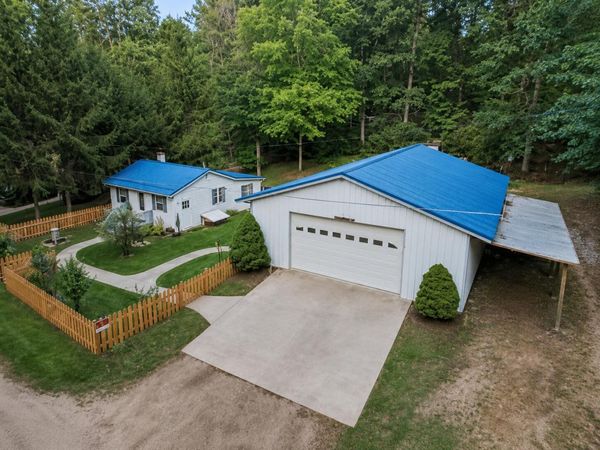 3944 Truesdale Avenue, Newaygo, MI 49337