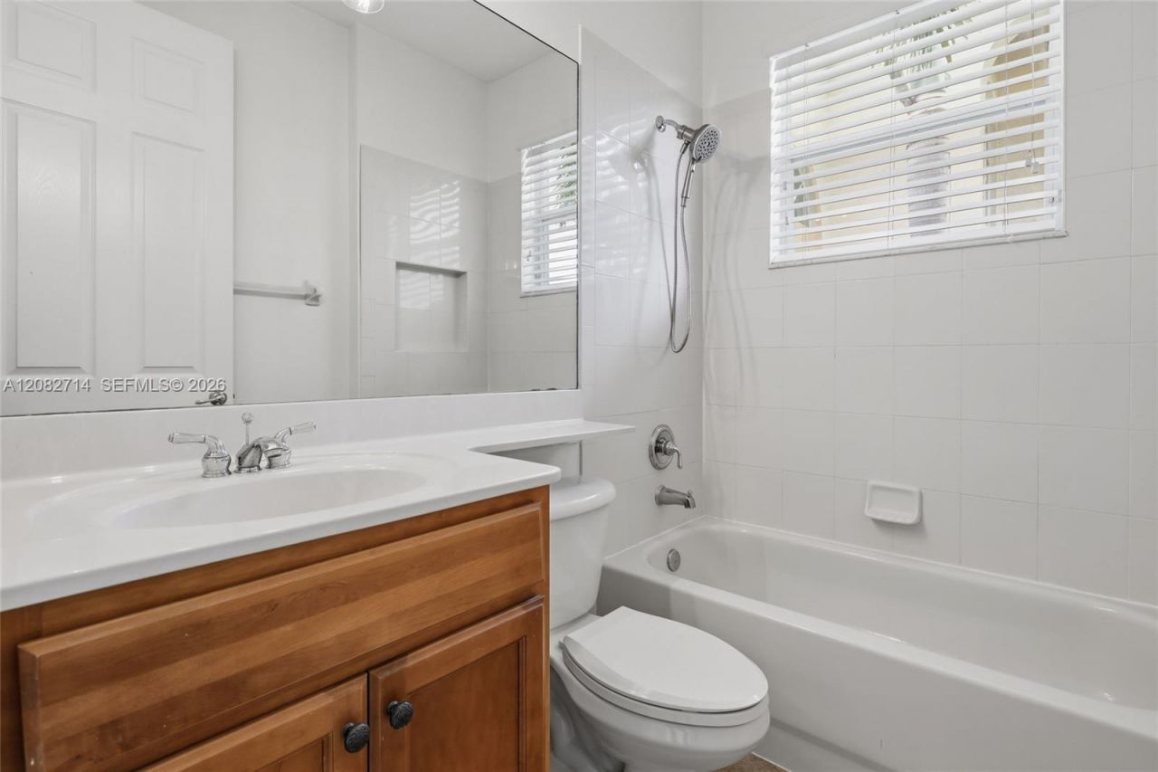 2009 Isla De Palma Cir , Naples, FL 34119 Photo