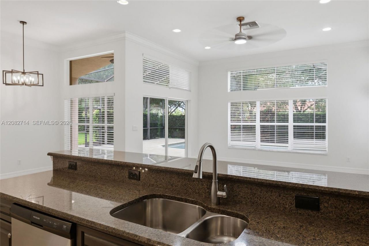 2009 Isla De Palma Cir , Naples, FL 34119 Photo