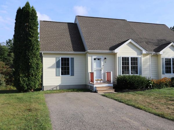 34 Duff Thompson Lane, Lee, NH 03861