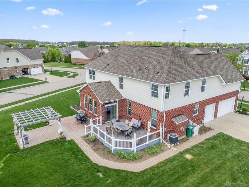 9448 Aspen Brook Court, Centerville, OH 45458 Photo 2