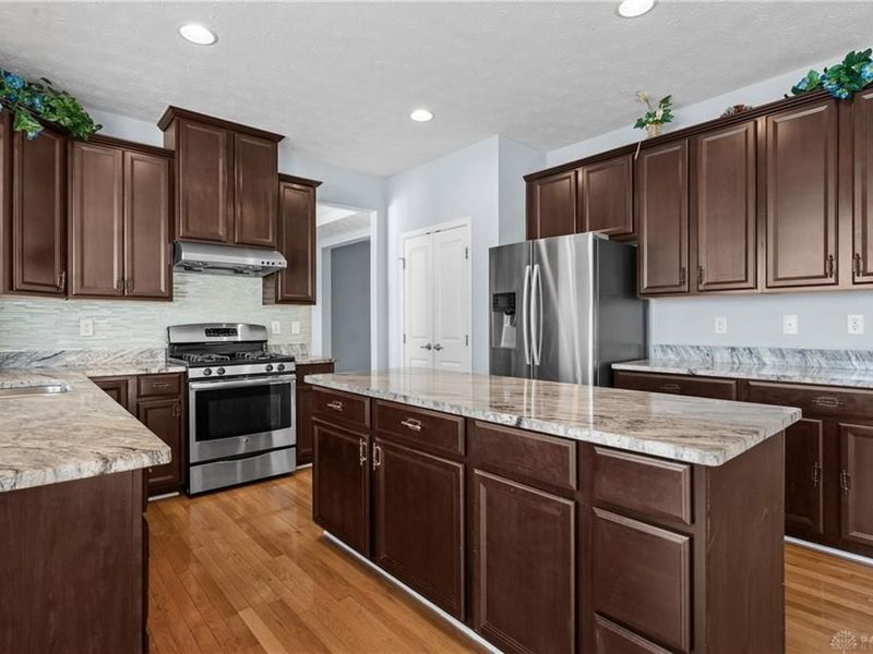 9448 Aspen Brook Court, Centerville, OH 45458 Photo 4