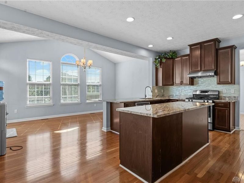 9448 Aspen Brook Court, Centerville, OH 45458 Photo 6