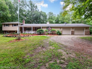 3747 Ray Road, Addison Township, Mi 48370