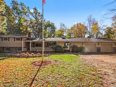3747 Ray Road, Addison Township, Mi 48370