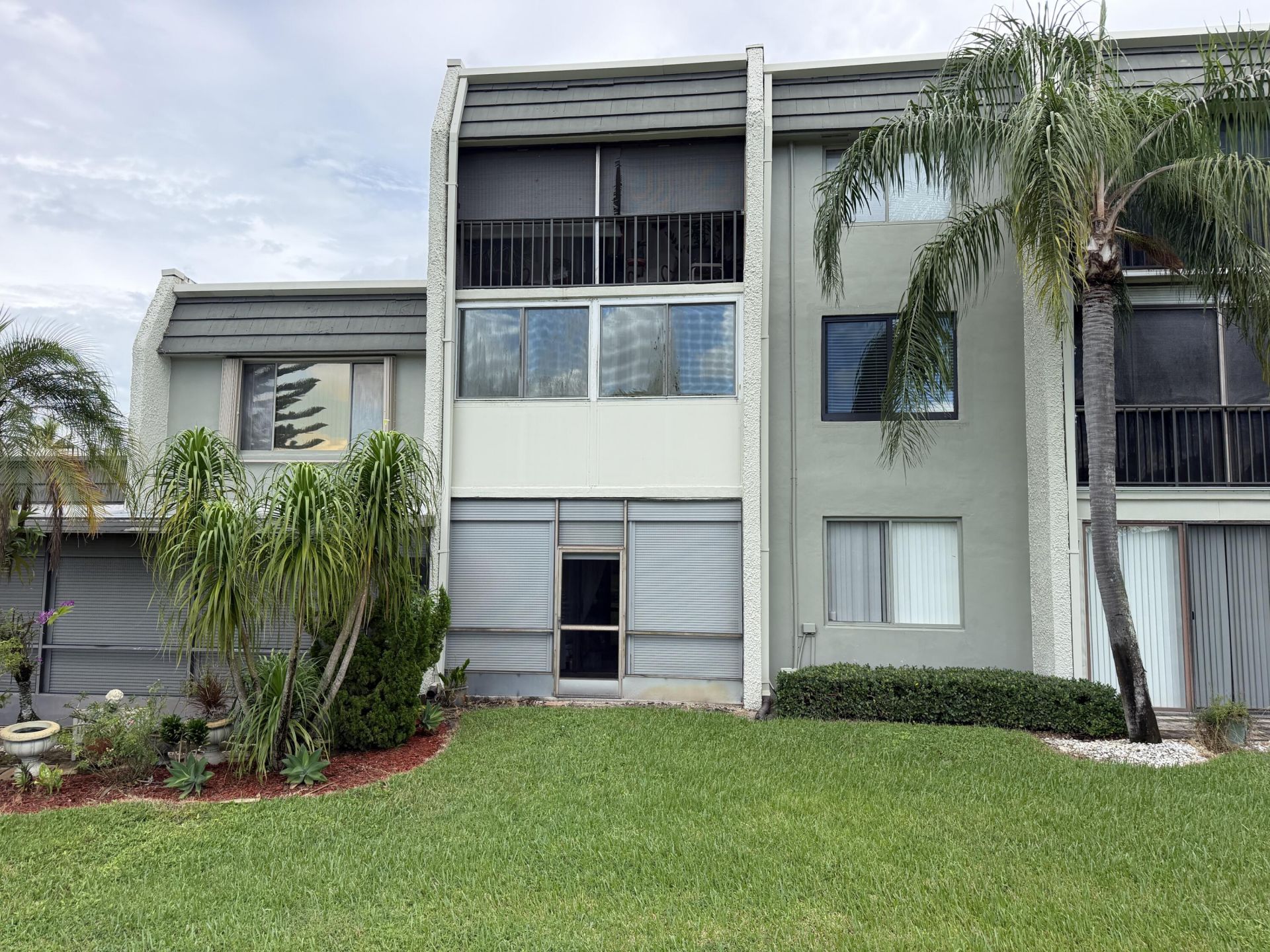 4120 Tivoli Court, Unit 208, Lake Worth, FL 33467 Photo