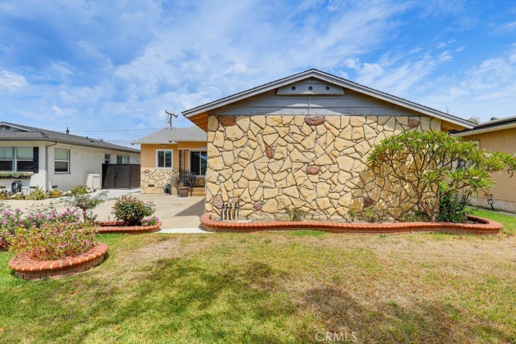 2841 E 69th, Long Beach, CA 90805 Main Photo