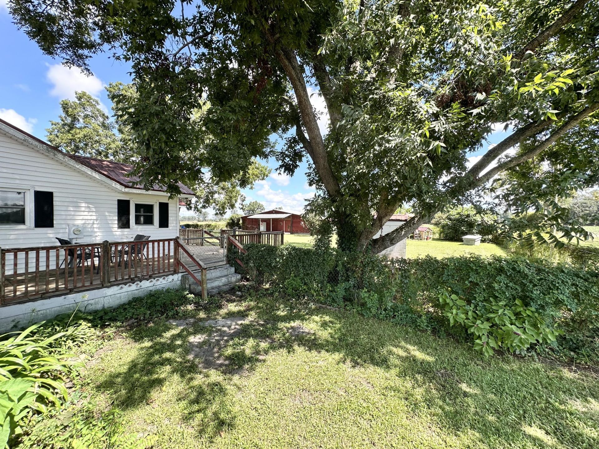 9715 Old State Road Photo 4
