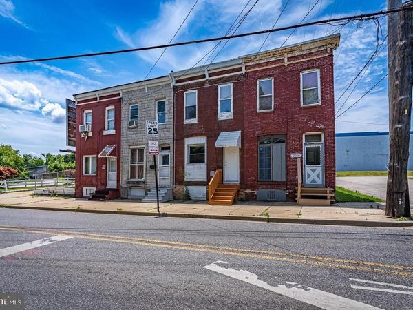 2002 HOLLINS FERRY , BALTIMORE, MD 21230