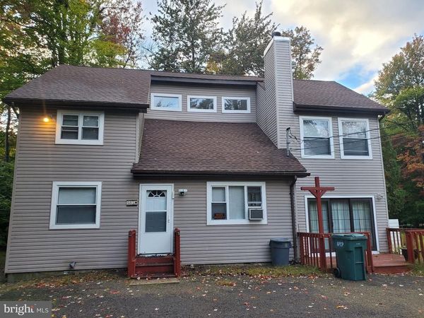 2396 WINDING WAY , TOBYHANNA, PA 18466
