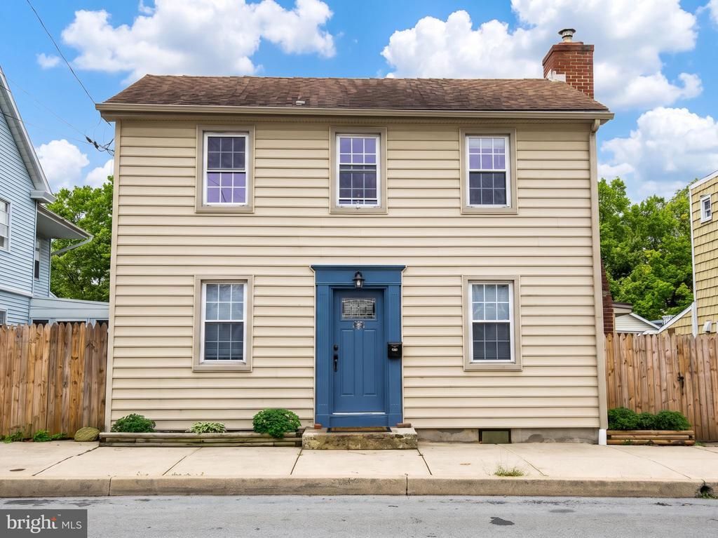 608 MANOR STREET , COLUMBIA, PA 17512
