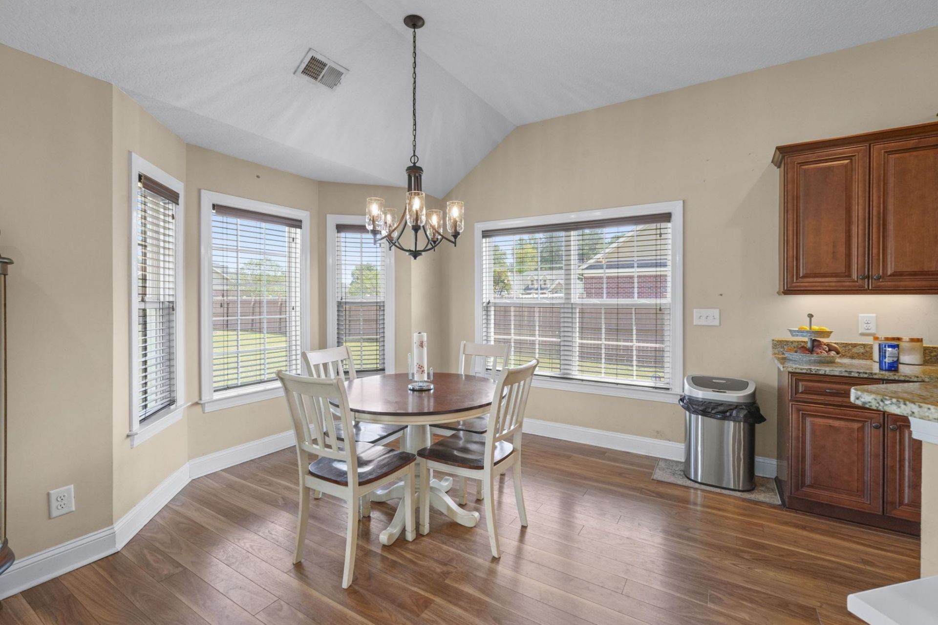 117 Old English Dr. Photo 21
