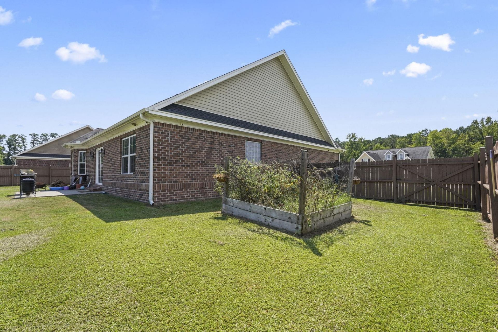 117 Old English Dr. Photo 40
