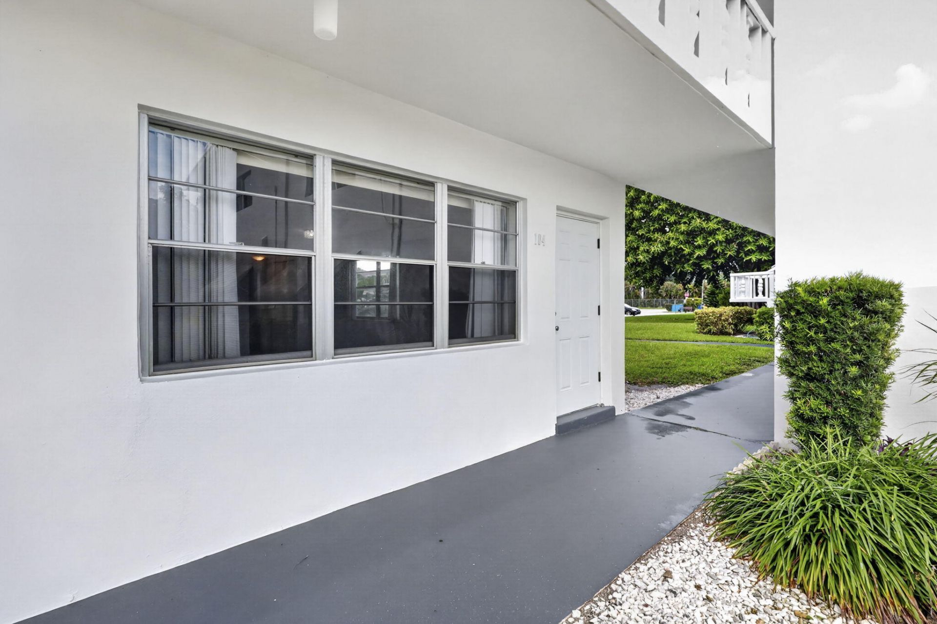 104 E Easthampton E, Unit 1, West Palm Beach, FL 33417 Photo