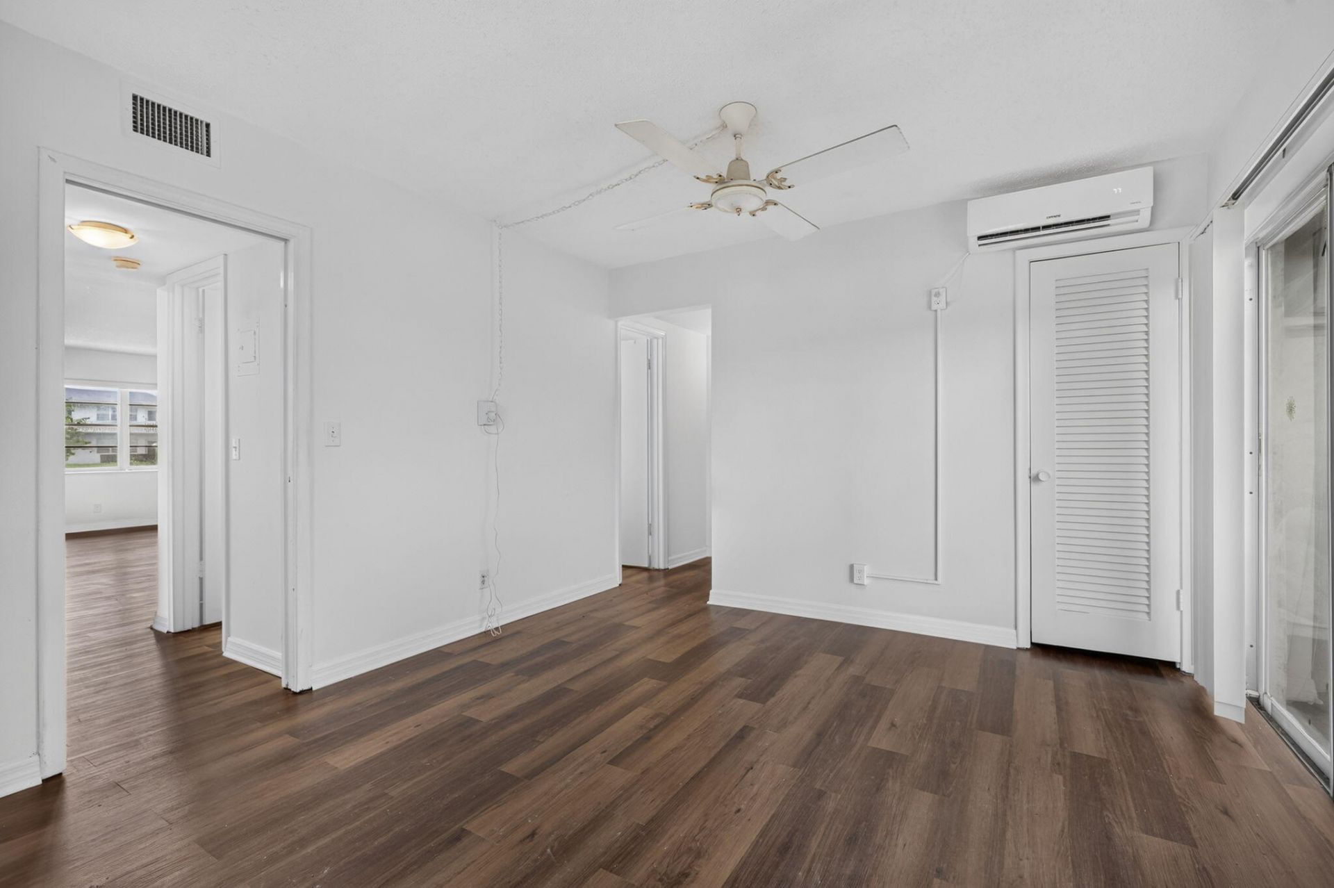 104 E Easthampton E, Unit 1, West Palm Beach, FL 33417 Photo