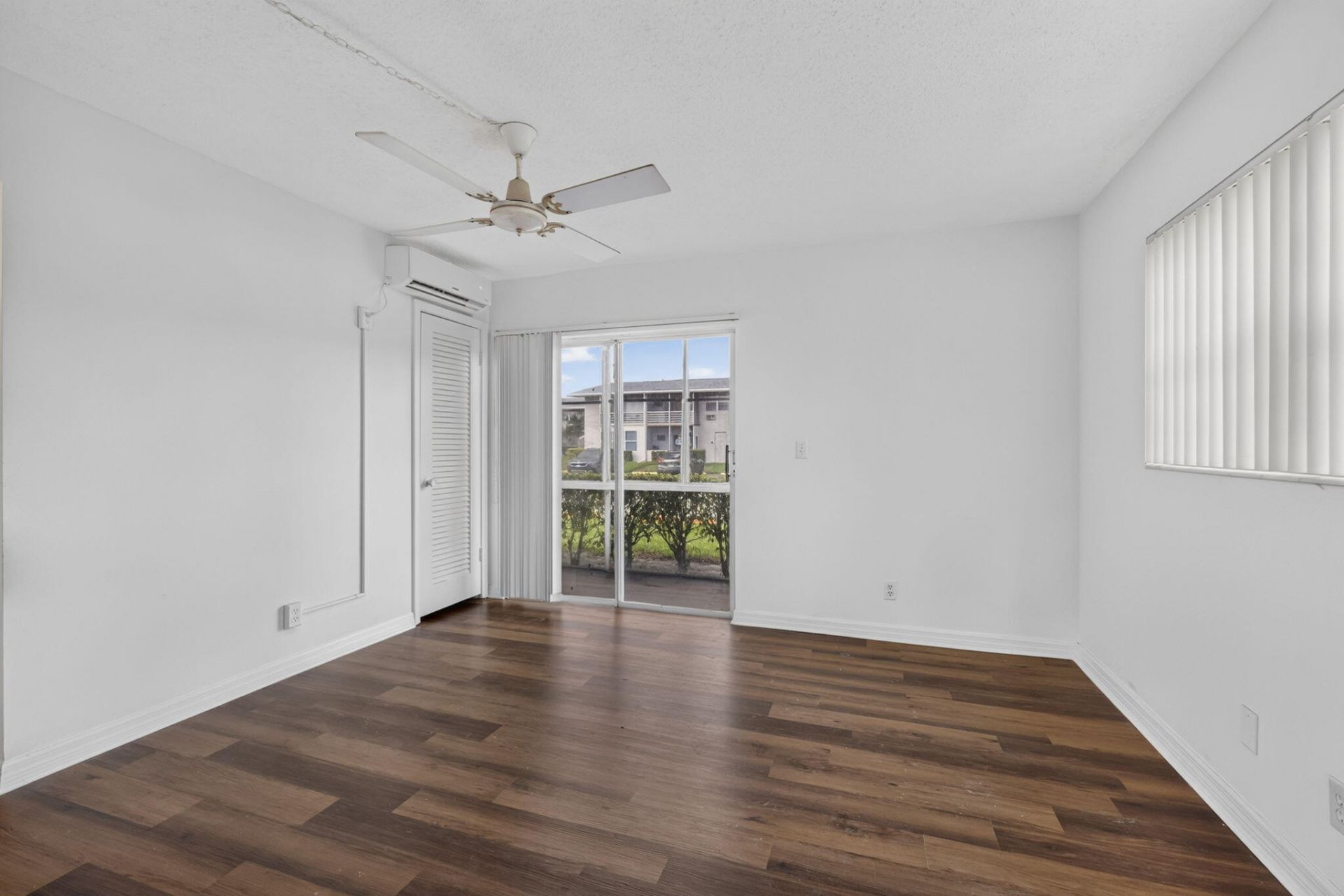 104 E Easthampton E, Unit 1, West Palm Beach, FL 33417 Photo